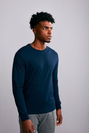Camiseta Manga Longa Comfort Básica Malha - Azul Marinho