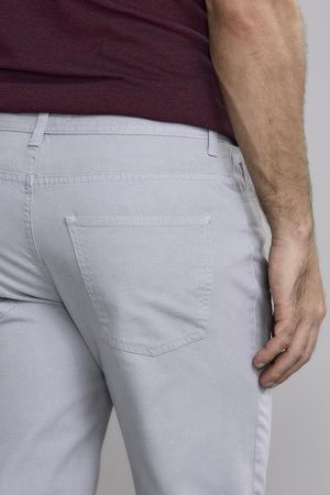 Calça Comfort Chino - Cinza