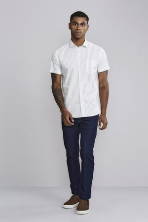 Camisa Manga Curta com Bolso Classic Fit - Verde