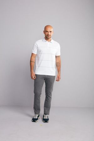Polo Manga Curta com Bolso Comfort Fio Tinto - Branco / Vermelho