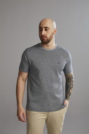Camiseta Manga Curta Comfort Pima - Azul Noite / Bege Creme