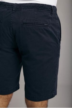 Bermuda Chino Comfort - Azul Marinho