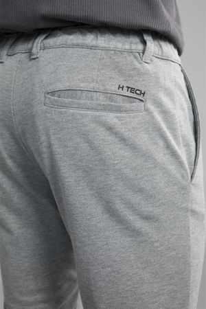 Calça Chino Tecnocomfy Slim Fit - Cinza