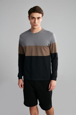 Camiseta Manga Longa Comfort Malha - Cinza Escuro / Preto