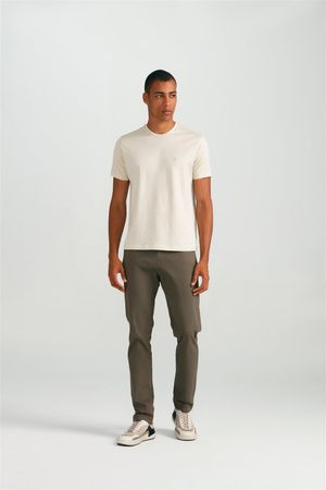 Camiseta Manga Curta Comfort Pima - Bege Areia / Bege Creme