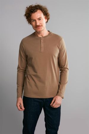 Camiseta Manga Longa Gola Portuguesa Slim Fit - Marrom Charuto