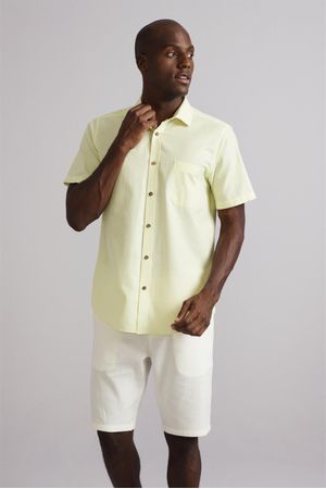 Camisa Manga Curta com Bolso Comfort - Verde Limão