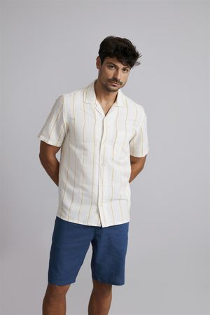 Camisa Manga Curta com Bolso Comfort Linen Blend Jacquard - Bege Areia