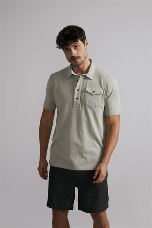 Polo com Bolso Premium Comfort Piquet - Verde Folha
