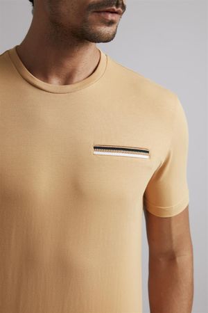 Camiseta Malha Slim Fit - Marrom Caramelo