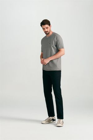 Camiseta Manga Curta Comfort Pima - Preto / Bege Areia