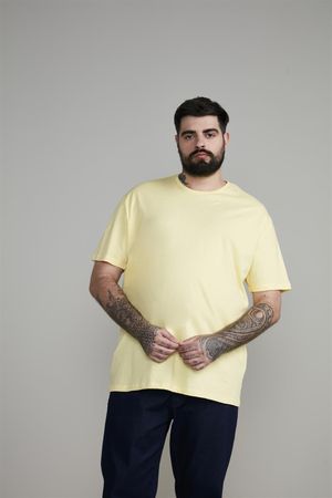 Camiseta Manga Curta Comfort Básica - Amarelo