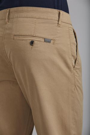 Calça Chino Comfort
