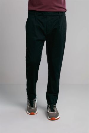 Calça Chino Slim Fit - Preto