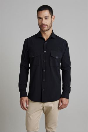 Camisa com Bolso Comfort - Preto