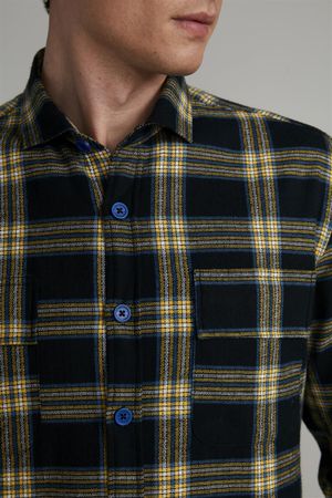 Camisa com Bolso Flanela Comfort - Azul Marinho