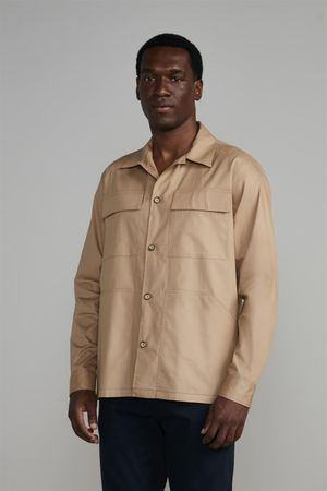 Camisa com Bolso Comfort - Marrom Castor