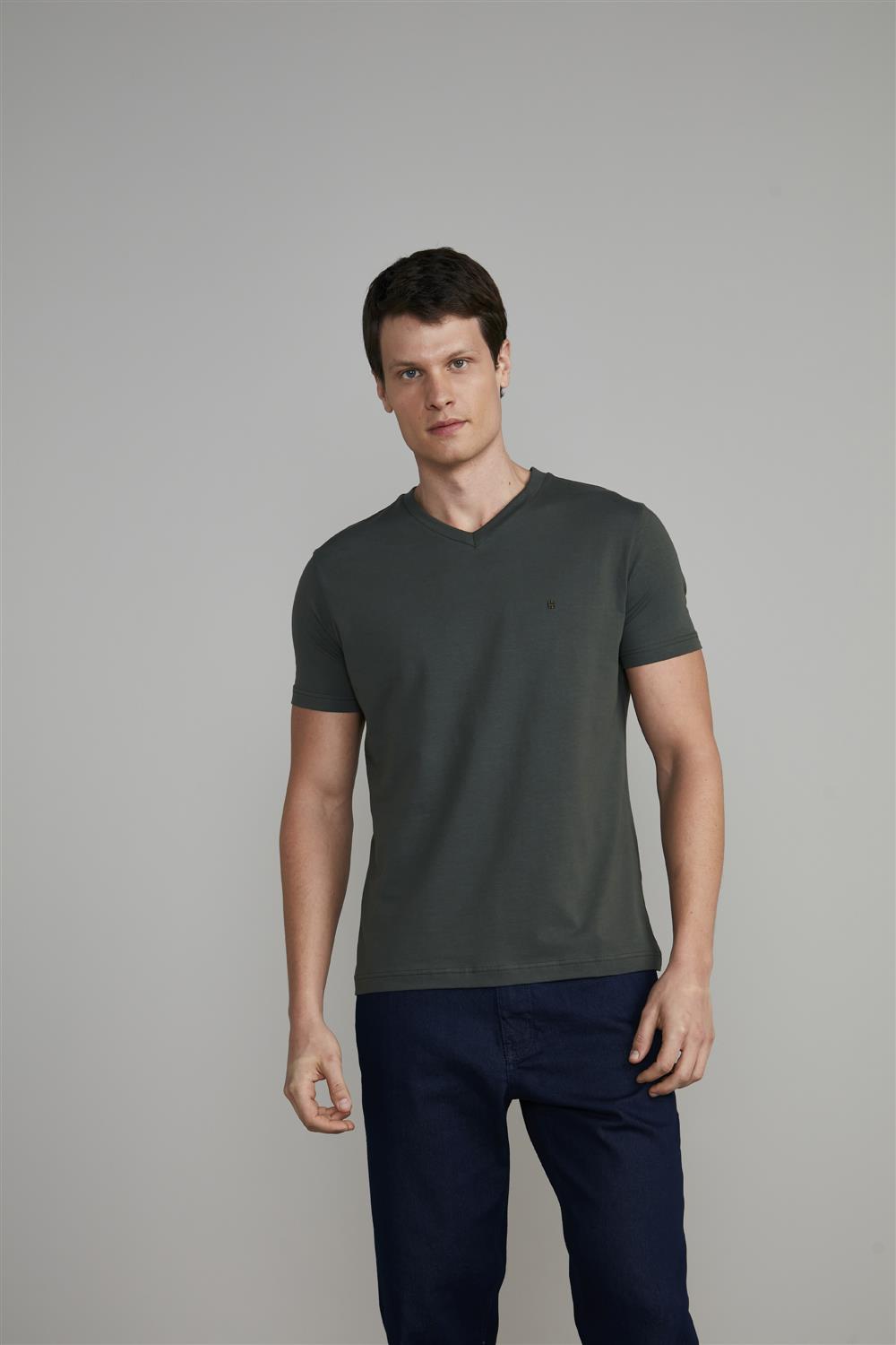 Camiseta Manga Curta Básica Malha Slim Fit - Verde Escuro
